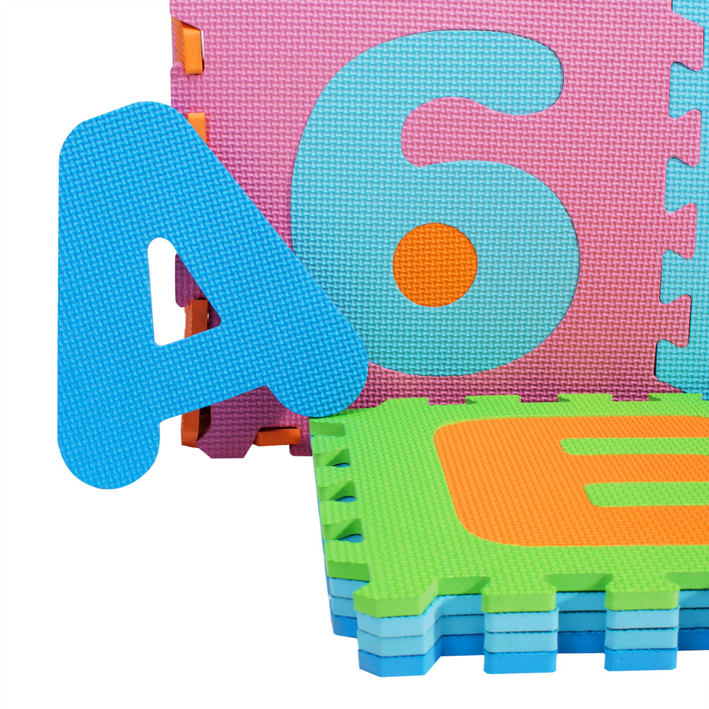 Puzzelmat\u002086\u0020delig\u0020met\u0020getallen\u0020en\u0020letters\u0020Multicolor