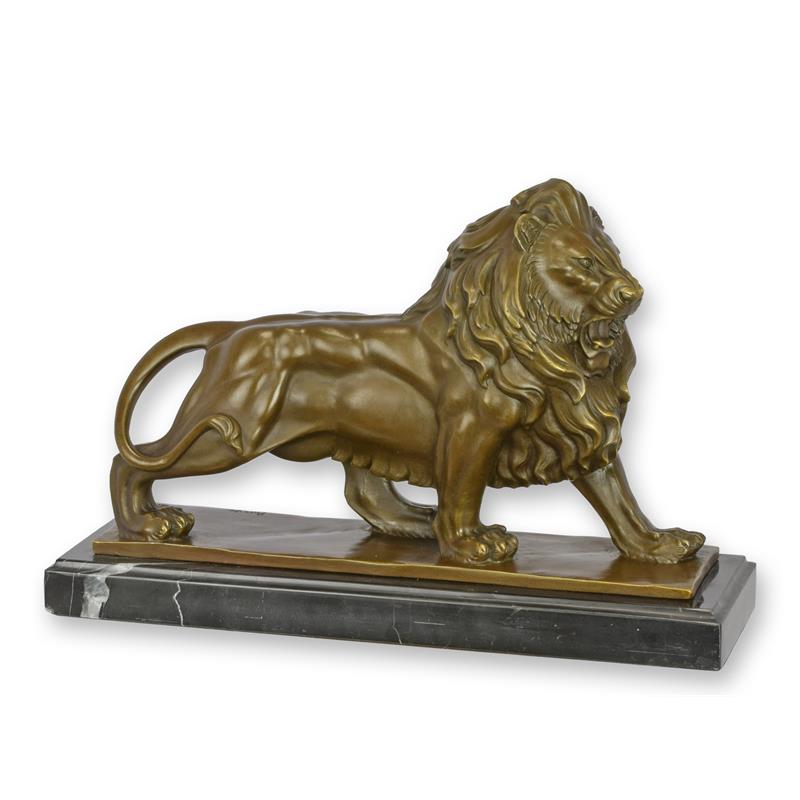 A\u0020BRONZE\u0020SCULPTURE\u0020OF\u0020A\u0020LION