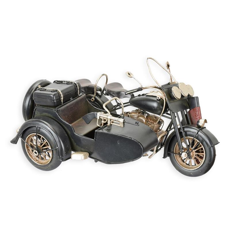 A\u0020TIN\u0020MODEL\u0020OF\u0020A\u0020MILITARY\u0020MOTORCYLE\u0020WITH\u0020SIDECAR