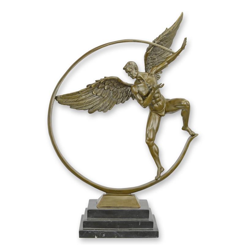 A\u0020BRONZE\u0020SCULPTURE\u0020OF\u0020THE\u0020CONTEMPORARY\u0020ICARUS