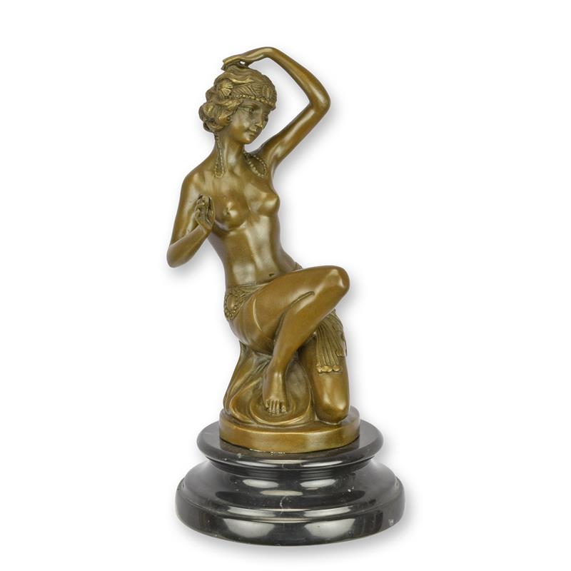 A\u0020BRONZE\u0020SCULPTURE\u0020OF\u0020AN\u0020ORIENTAL\u0020DANCER