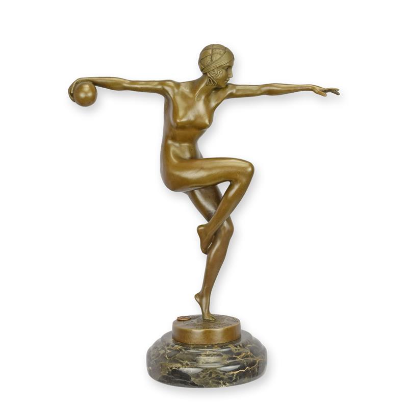 A\u0020BRONZE\u0020SCULPTURE\u0020OF\u0020A\u0020DANCER\u0020WITH\u0020BALL