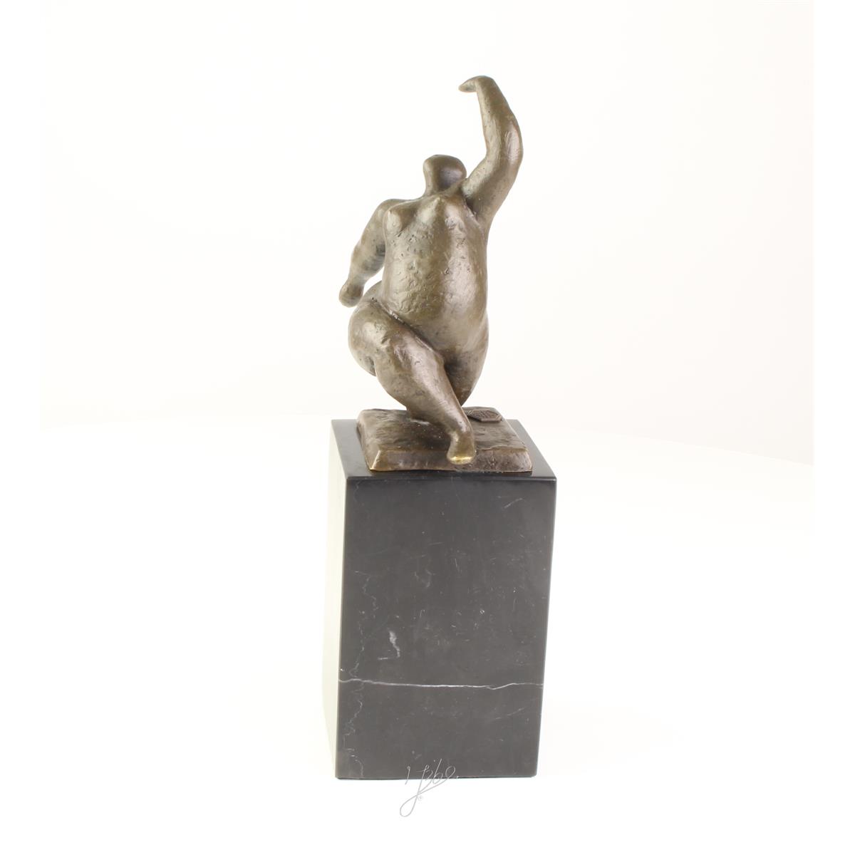 A\u0020MODERNIST\u0020BRONZE\u0020SCULPTURE\u0020OF\u0020A\u0020FEMALE\u0020NUDE