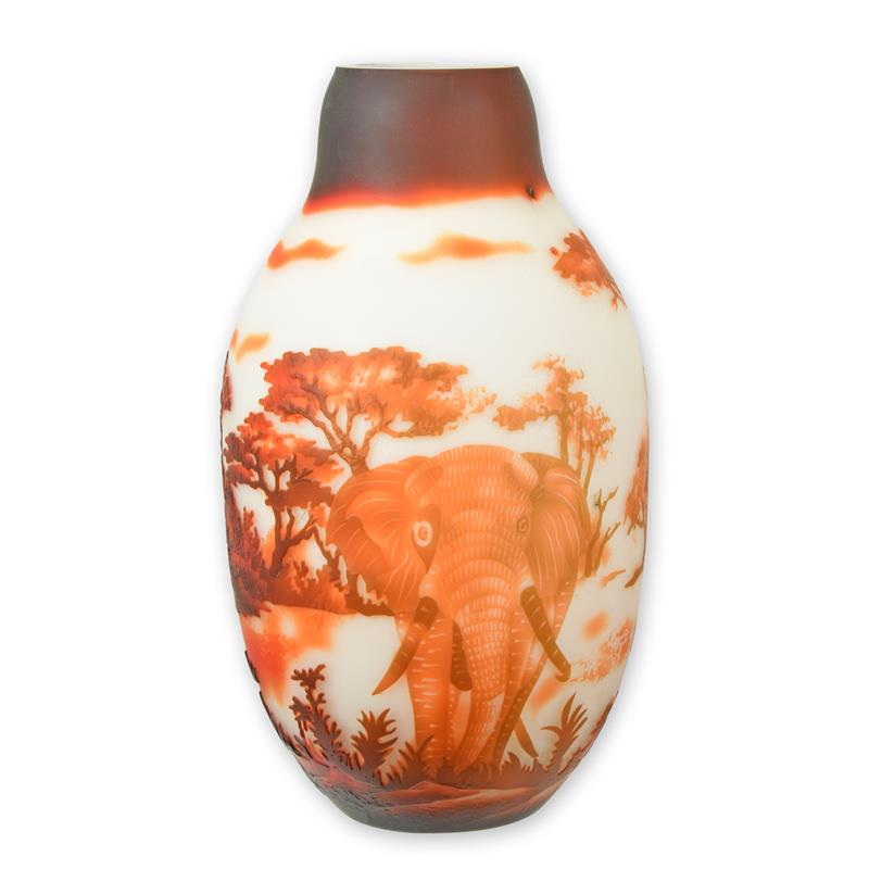 A\u0020CAMEO\u0020GLASS\u0020BALUSTER\u0020VASE\u0020\u0022AFRICAN\u0020ELEPHANT\u0022