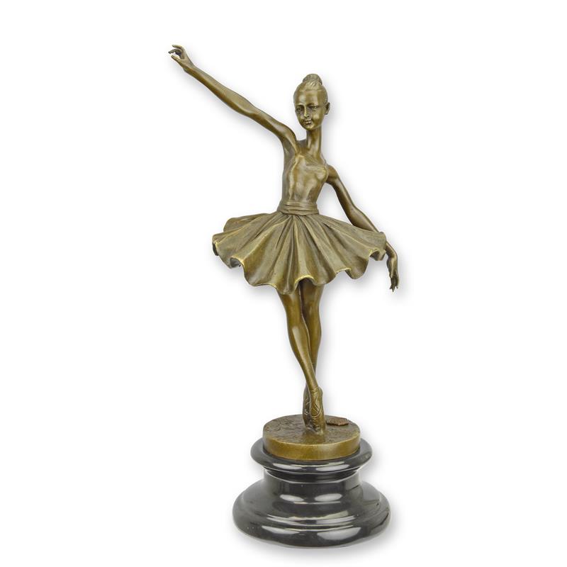 A\u0020BRONZE\u0020SCULPTURE\u0020OF\u0020A\u0020BALLERINA
