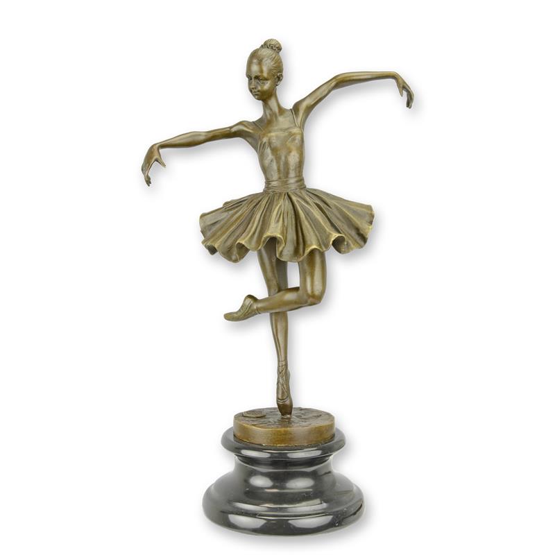 A\u0020BRONZE\u0020SCULPTURE\u0020OF\u0020A\u0020BALLERINA