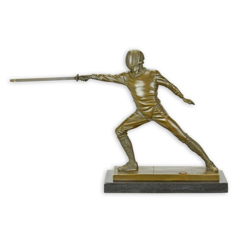 A\u0020BRONZE\u0020SCULPTURE\u0020OF\u0020A\u0020FENCER