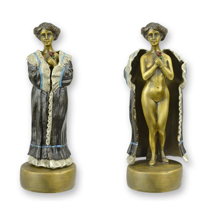 AN\u0020EROTIC\u0020BRONZE\u0020SCULPTURE\u0020OF\u0020A\u0020LADY\u0020WEARING\u0020A\u0020COAT