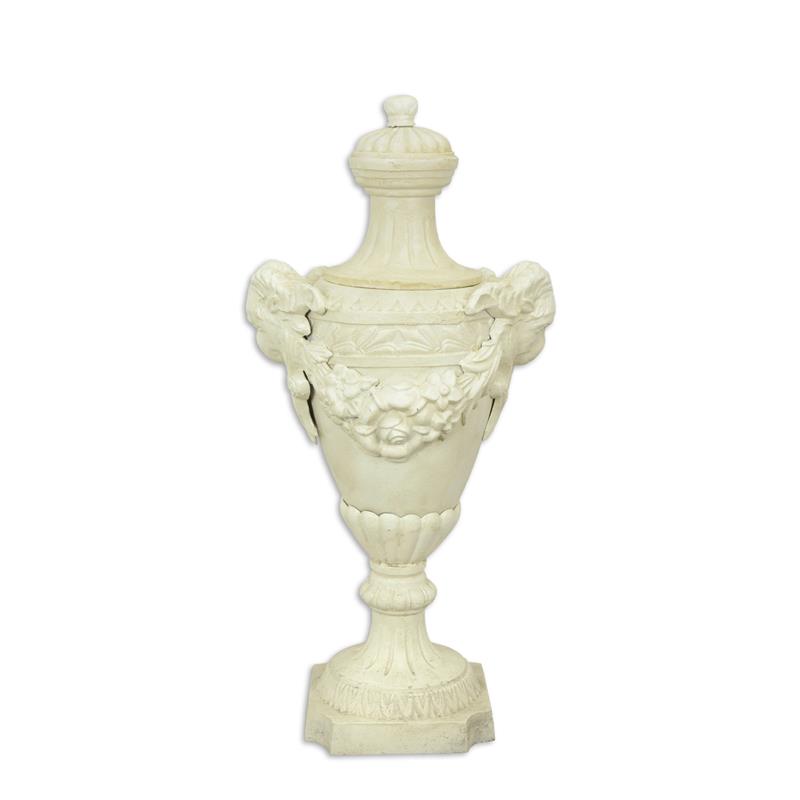 A\u0020CAST\u0020IRON\u0020ORNAMENTAL\u0020GARDEN\u0020URN\u0020ON\u0020STAND