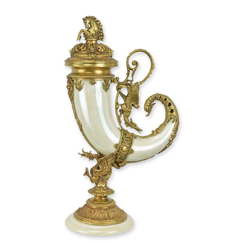 A\u0020BRONZE\u0020MOUNTED\u0020PORCELAIN\u0020CORNUCOPIA\u0020HORN