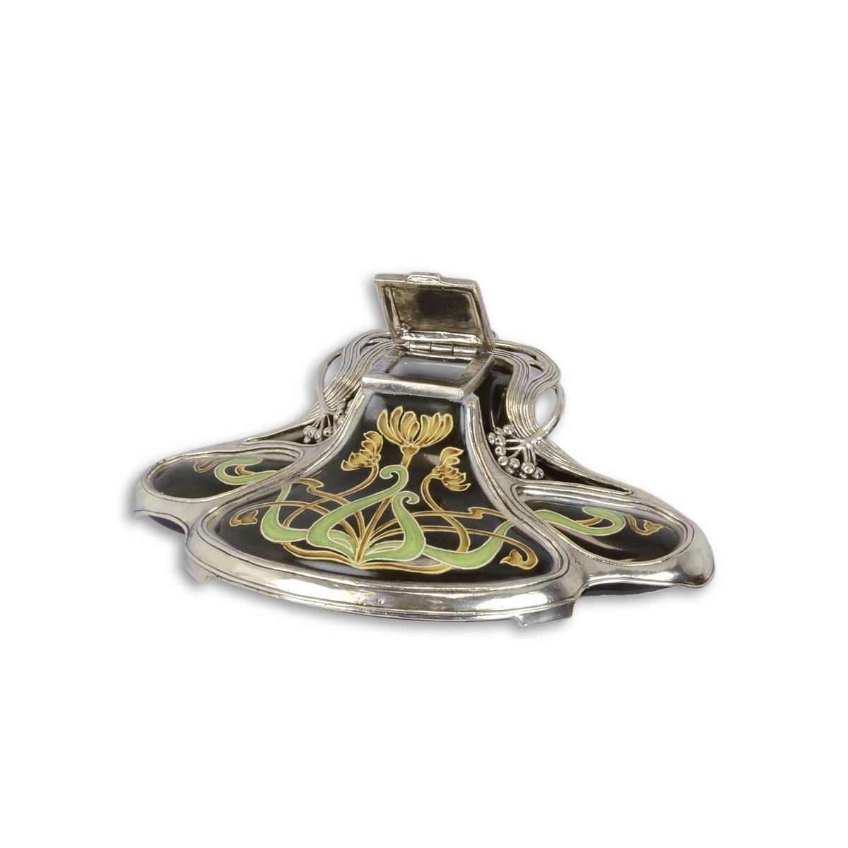 A\u0020BRONZE\u0020MOUNTED\u0020PORCELAIN\u0020INKWELL\u0020\u002D\u0020SILVER\u0020PLATED