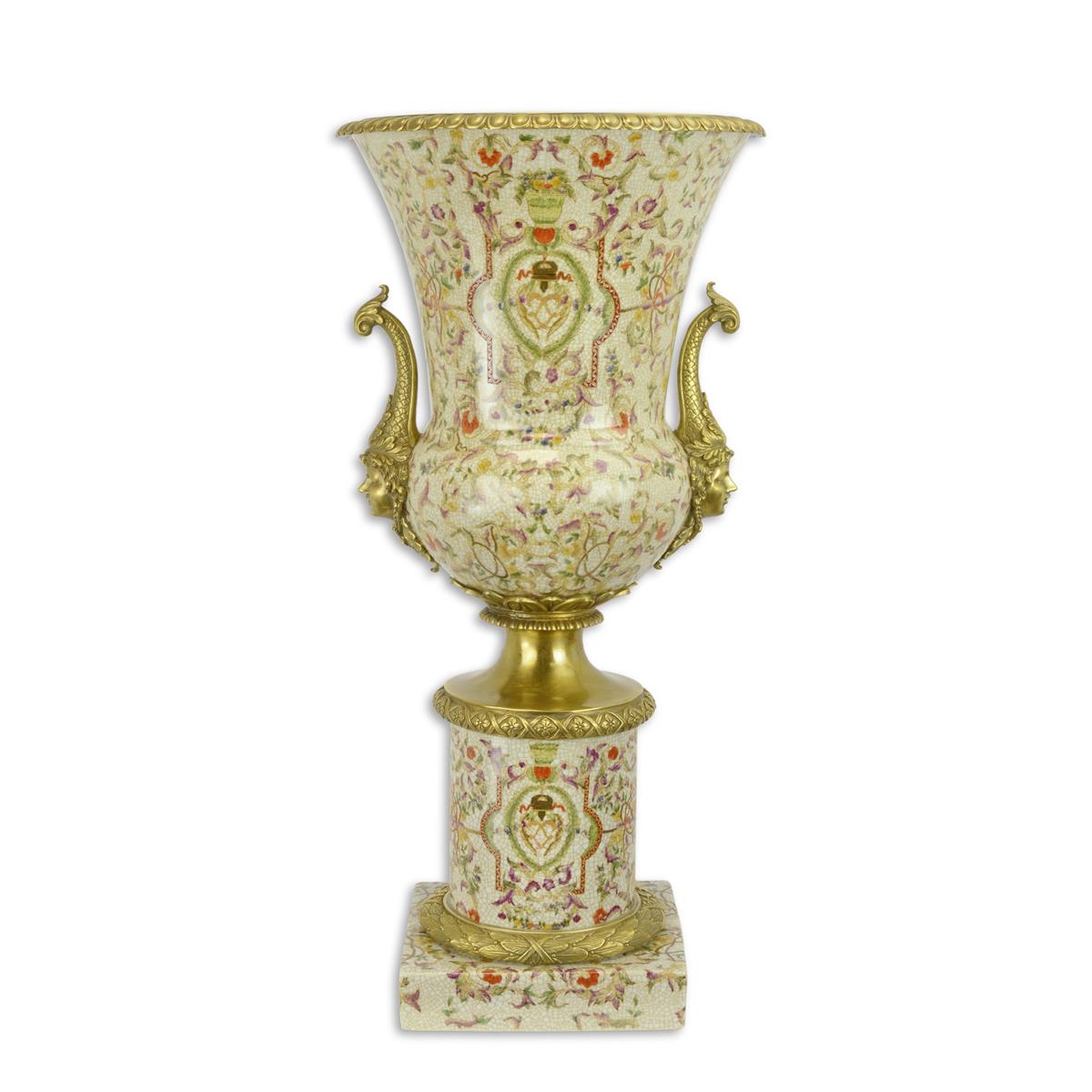 A\u0020BRONZE\u0020MOUNTED\u0020URN\u0020ON\u0020BASE
