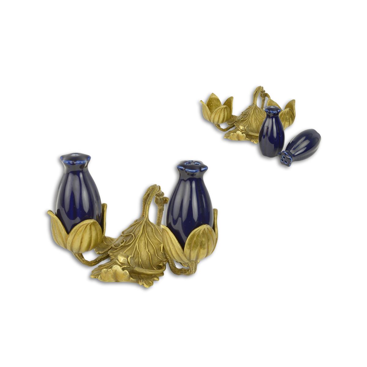 A\u0020BRONZE\u0020AND\u0020PORCELAIN\u0020SALT\u0020AND\u0020PEPPER\u0020SHAKER\u0020SET