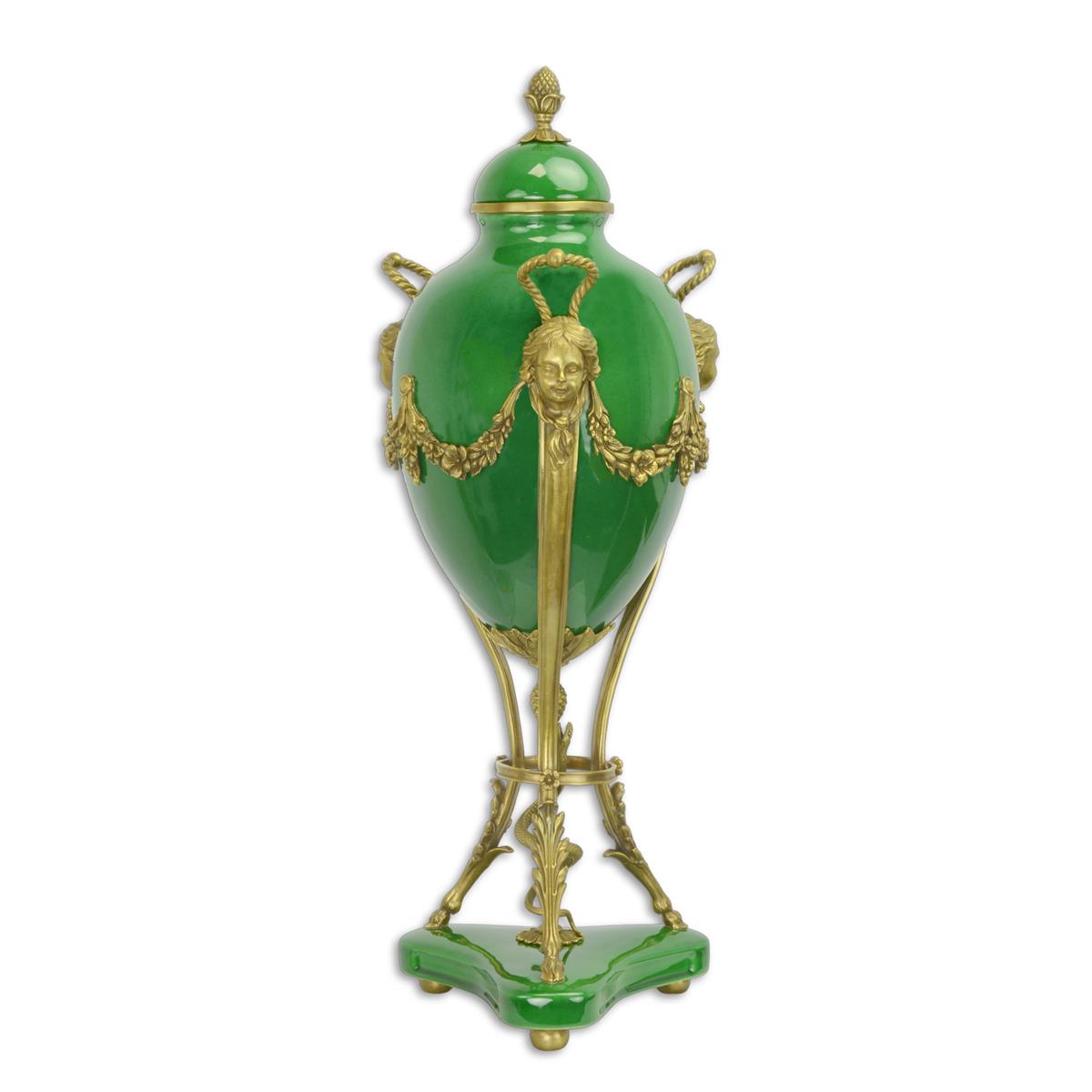A\u0020BRONZE\u0020MOUNTED\u0020GREEN\u0020GROUND\u0020JAR\u0020AND\u0020COVER