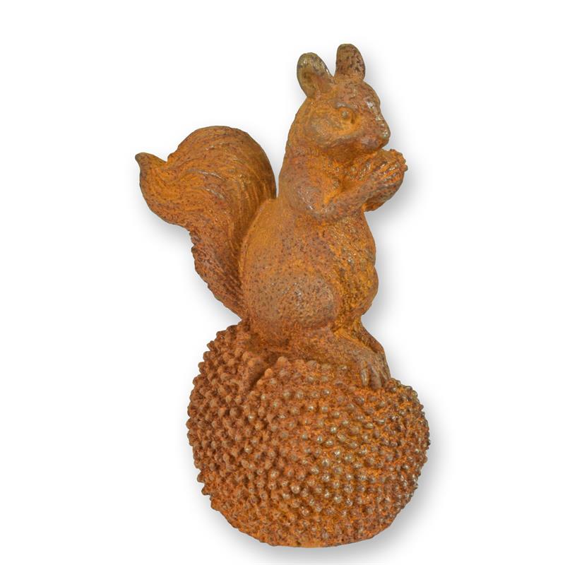 A\u0020RUSTY\u0020CAST\u0020IRON\u0020FIGURINE\u0020OF\u0020A\u0020SQUIRREL\u0020ON\u0020A\u0020CHESTNUT