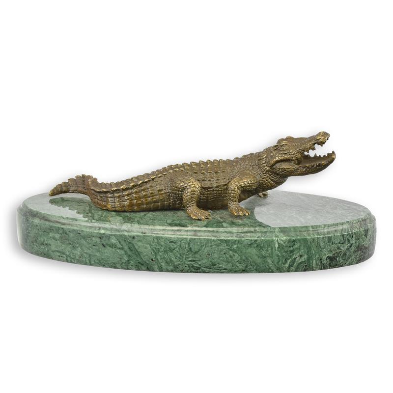 A\u0020BRONZE\u0020SCULPTURE\u0020OF\u0020A\u0020CROCODILE