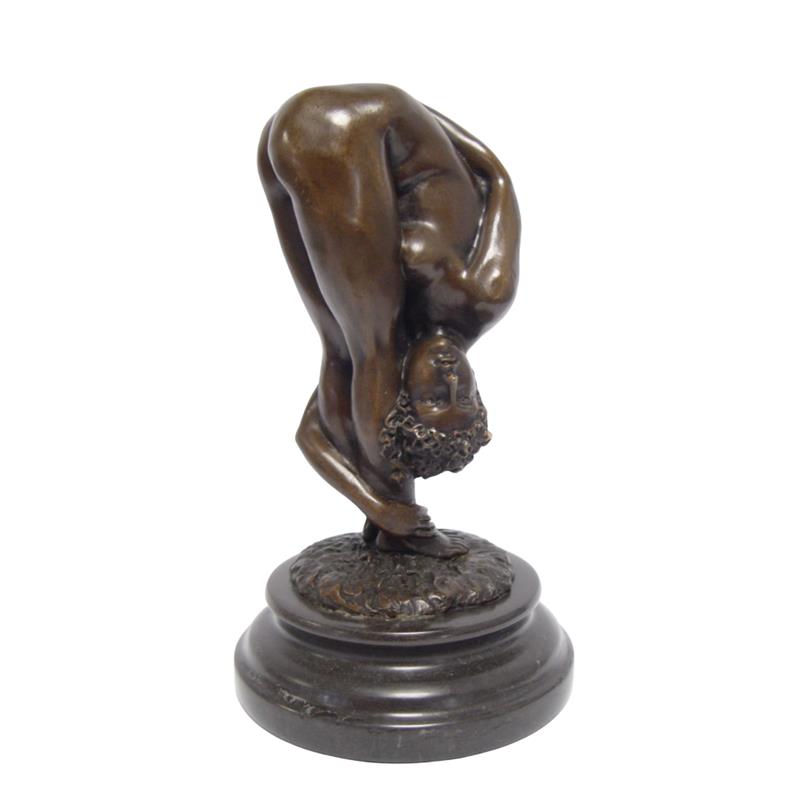 A\u0020BRONZE\u0020SCULPTURE\u0020OF\u0020A\u0020CONTORTIONIST