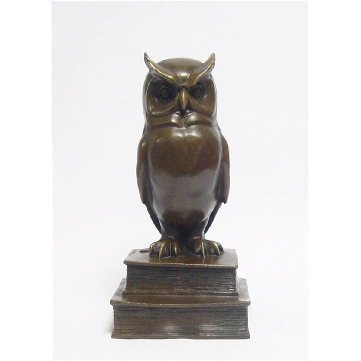 A\u0020BRONZE\u0020SCULPTURE\u0020OF\u0020THE\u0020WISE\u0020OWL