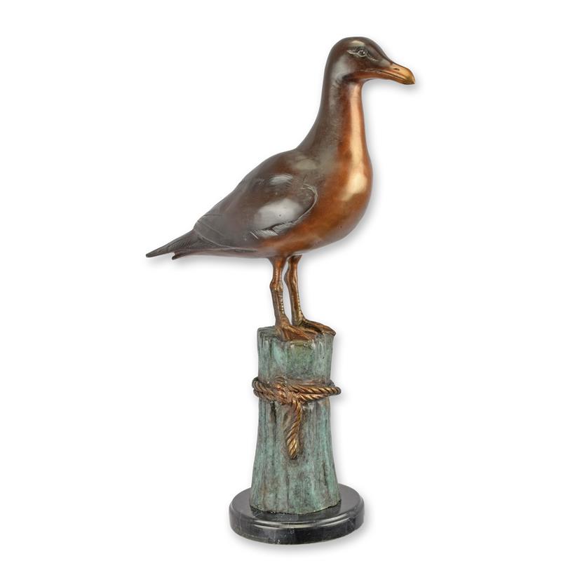 A\u0020BRONZE\u0020SCULPTURE\u0020OF\u0020A\u0020SEAGULL\u0020ON\u0020MOORING\u0020POST