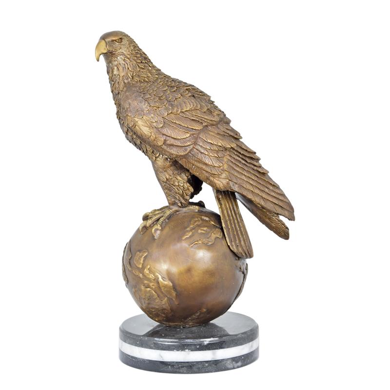 BRONZEN\u0020BEELD\u0020VAN\u0020EEN\u0020ADELAAR\u0020OP\u0020WERELDBOL\u0020hoogte\u002060cm