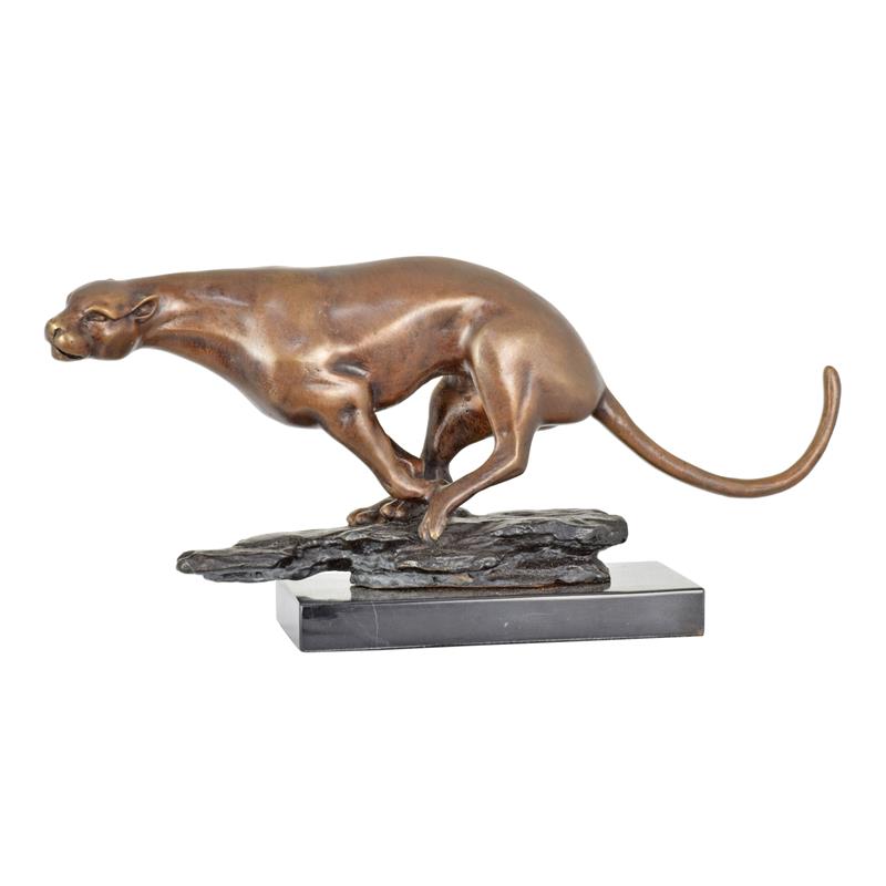 A\u0020BRONZE\u0020SCULPTURE\u0020OF\u0020A\u0020RUNNING\u0020JAGUAR
