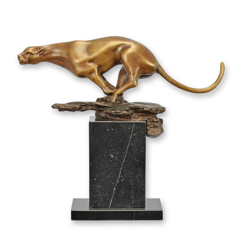 A\u0020BRONZE\u0020SCULPTURE\u0020OF\u0020A\u0020RUNNING\u0020JAGUAR