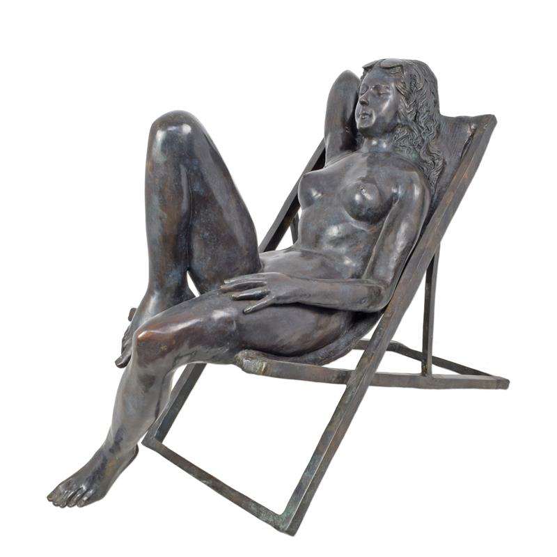 A\u0020BRONZE\u0020SCULPTURE\u0020OF\u0020A\u0020FEMALE\u0020NUDE\u0020IN\u0020BEACH\u0020CHAIR