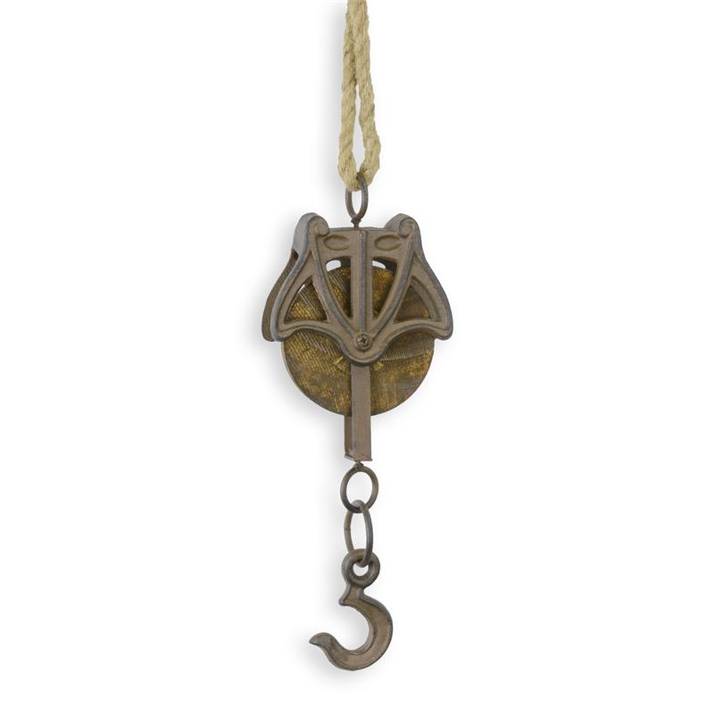 A\u0020CAST\u0020IRON\u0020PULLEY\u0020ON\u0020ROPE