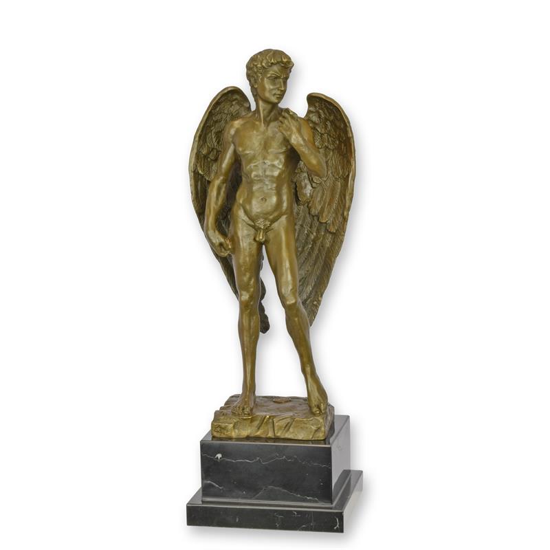 A\u0020BRONZE\u0020SCULPTURE\u0020OF\u0020THE\u0020WINGED\u0020DAVID
