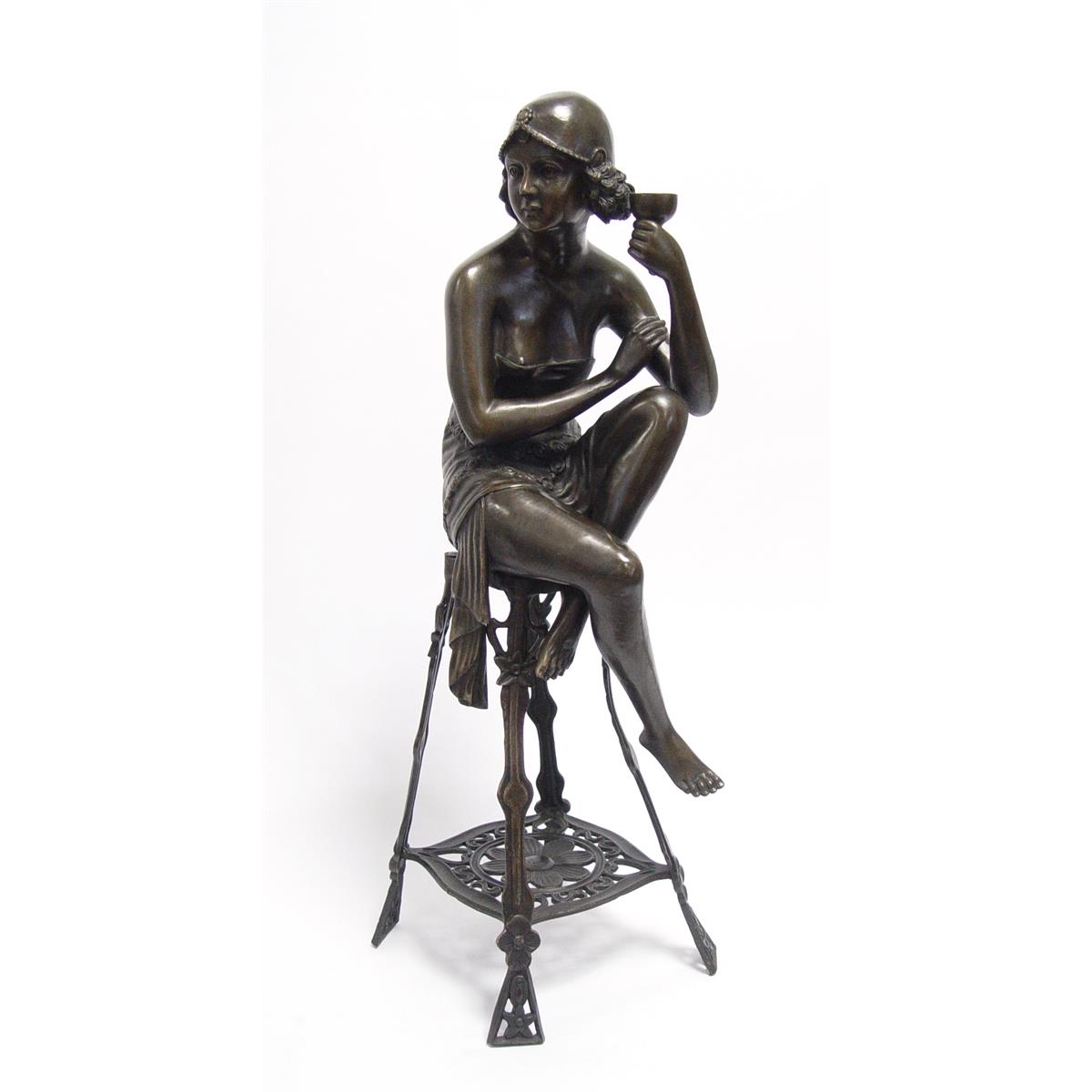 A\u0020BRONZE\u0020SCULPTURE\u0020OF\u0020THE\u0020CHAMPAGNE\u0020LADY