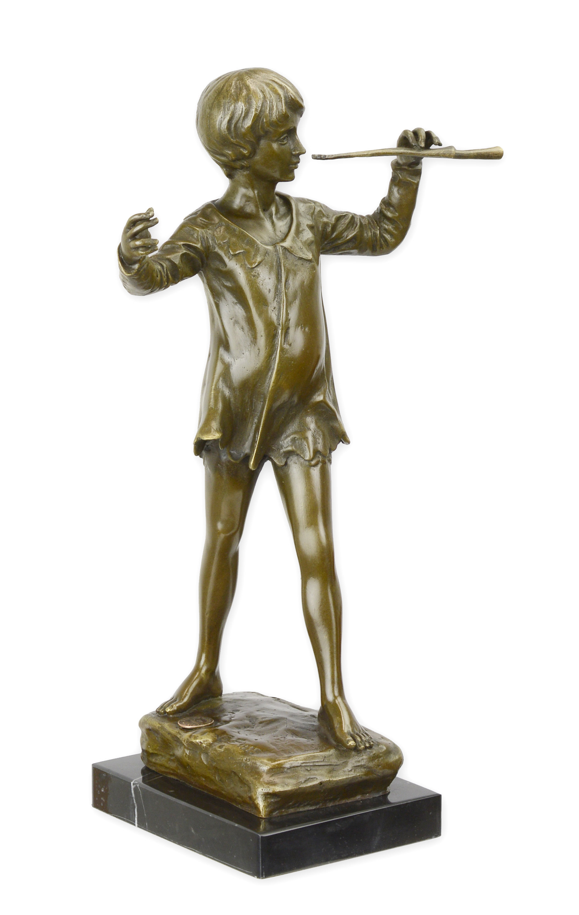 A\u0020BRONZE\u0020SCULPTURE\u0020OF\u0020PETER\u0020PAN