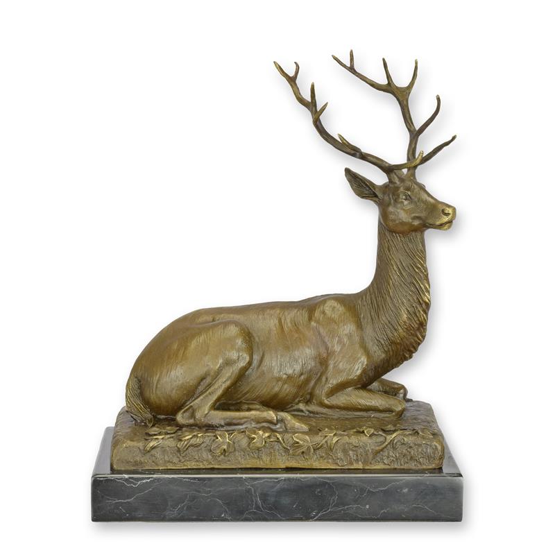 A\u0020BRONZE\u0020SCULPTURE\u0020OF\u0020A\u0020RECUMBENT\u0020DEER