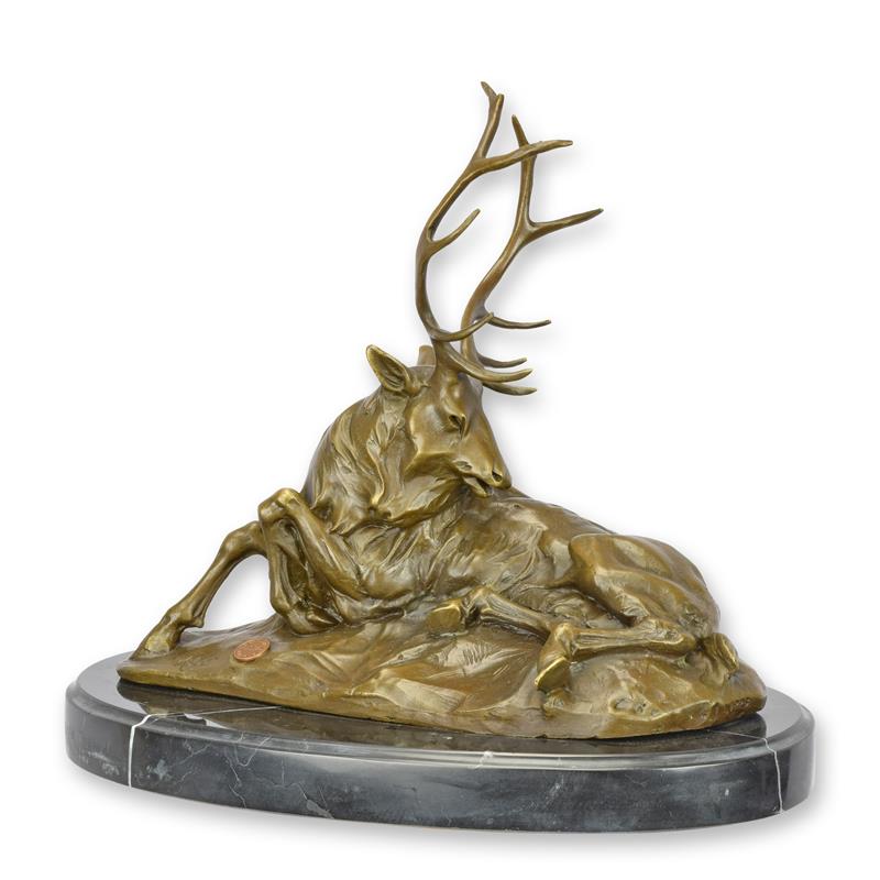 A\u0020BRONZE\u0020SCULPTURE\u0020OF\u0020A\u0020RECUMBENT\u0020STAG