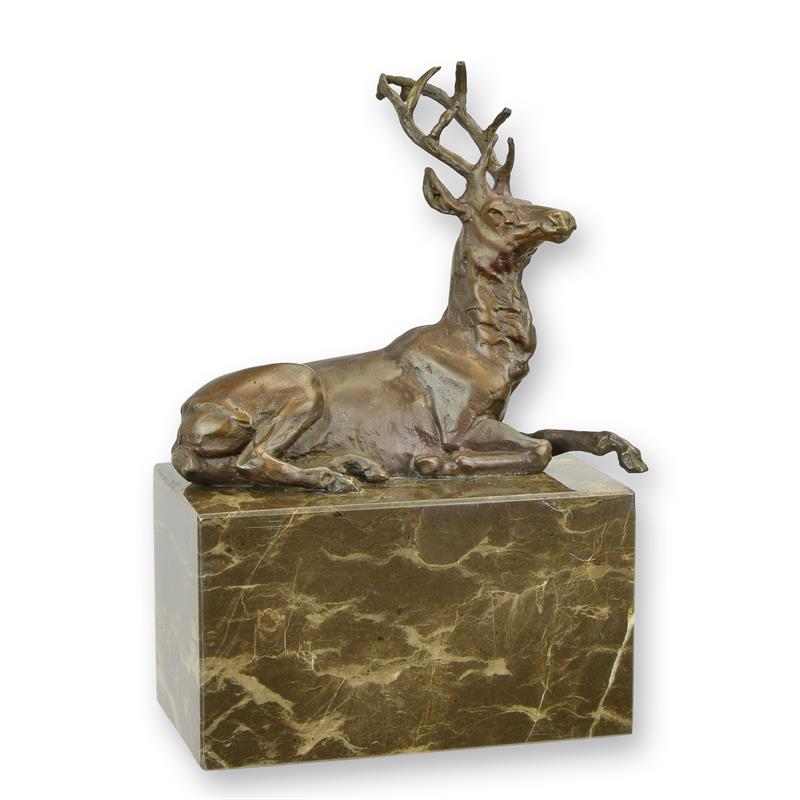 A\u0020BRONZE\u0020SCULPTURE\u0020OF\u0020A\u0020STAG
