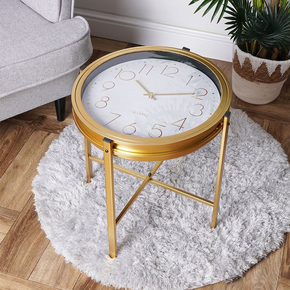 Bijzettafel\u0020Salontafel\u0020rond\u002042\u0020cm\u0020met\u0020klok\u0020goudkleurig Bijzettafel\u0020Salontafel\u0020rond\u002042\u0020cm\u0020met\u0020klok\u0020goudkleurig
