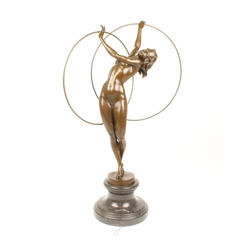 BRONZEN\u0020BEELD\u0020VAN\u0020EEN\u0020HOEPELDANSERES