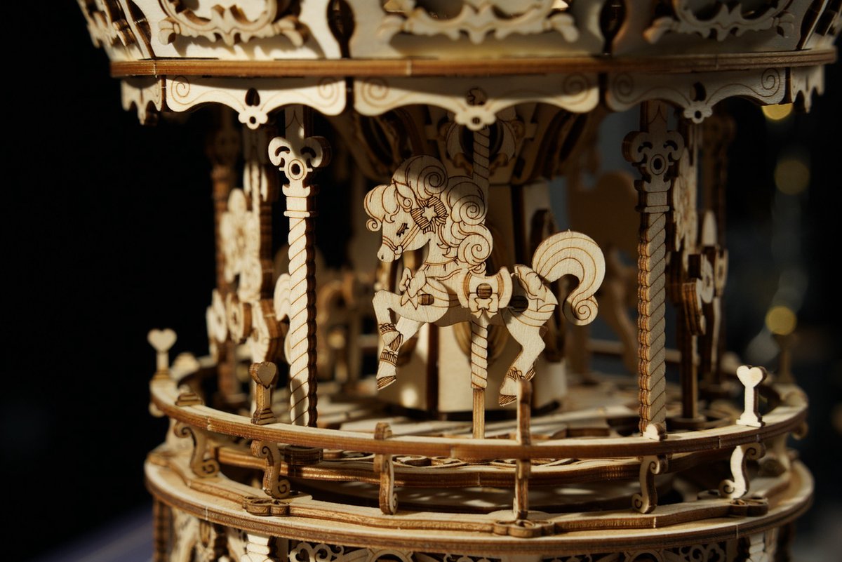 Robotime\u0020Romantische\u0020Carrousel\u0020Houten\u0020Modelbouw\u0020Muziekdoos\u0020DIY\u0020