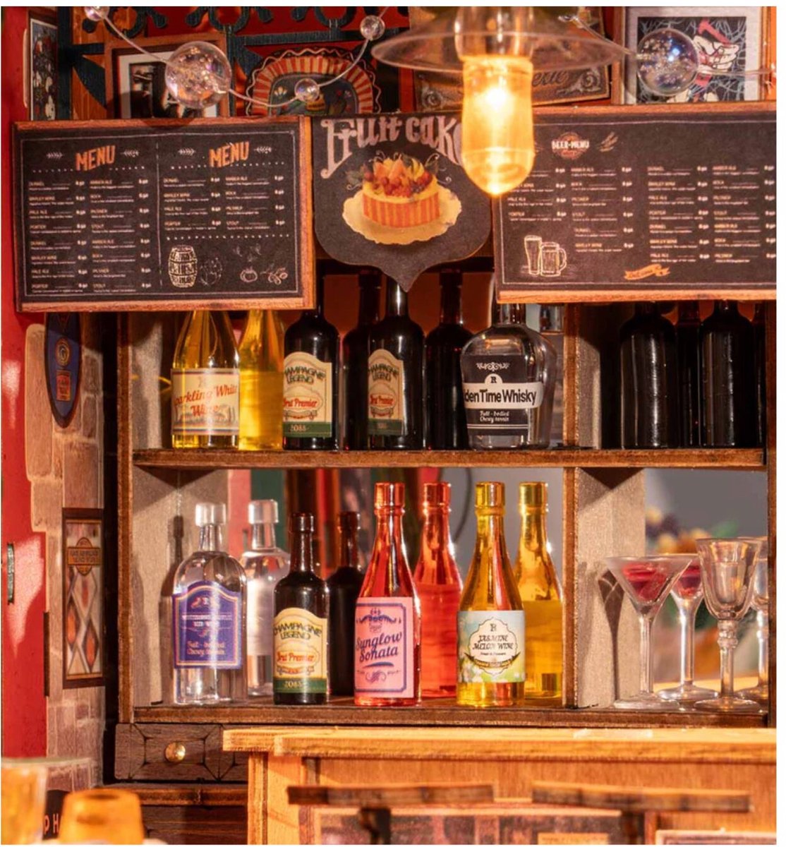 Robotime\u0020Cheers\u0020Bar\u0020en\u0020Dining\u0020Miniatuur\u0020Bouwpakket\u0020Modelbouw