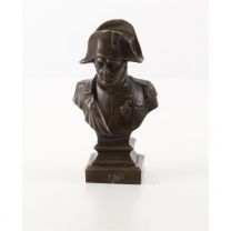 A BRONZE BUST OF NAPOLEON