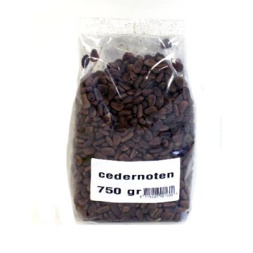 CEDERNOTEN 750 GR