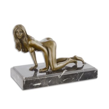 AN EROTIC BRONZE SCULPTURE OF A FEMALE NUDE