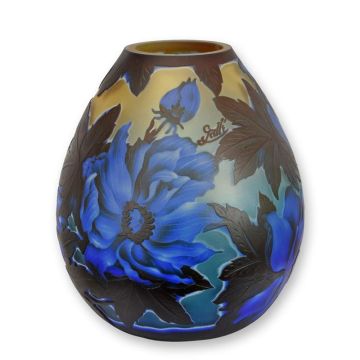 A CAMEO GLASS VASE 'PEONY'