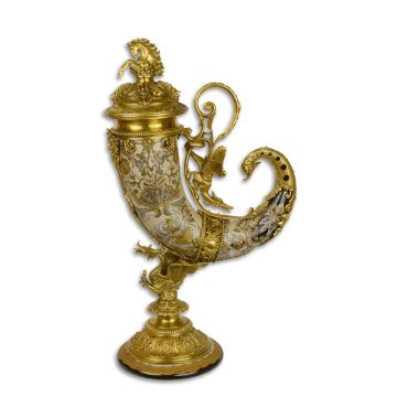 A BRONZE MOUNTED PORCELAIN CORNUCOPIA HORN