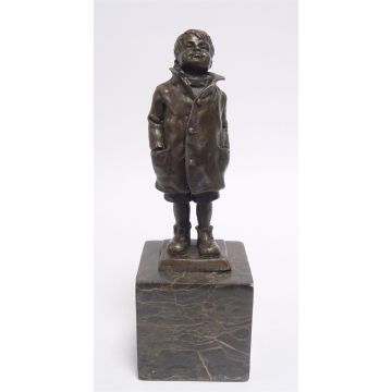 BRONZEN BEELD VAN EEN KLEINE JONGEN