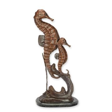 A BRONZE SCULPTURE OF A PAIR OF SEAHORSES