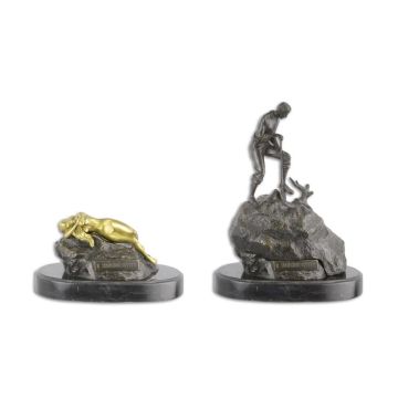 Bronzen beeld genaamd "schatzoeker"