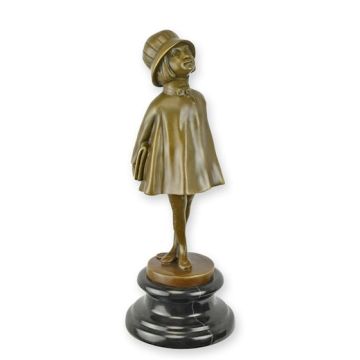 Bronzen beeld van een klein meisje