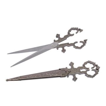 A BODICE SCISSORS DAGGER