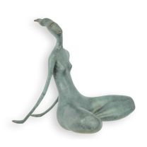 A BRONZE SCULPTURE OF A MODERN SITTING WOMAN GREEN FINISH