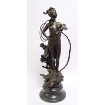 A BRONZE SCULPTURE OF DIANA VICTORIOUS